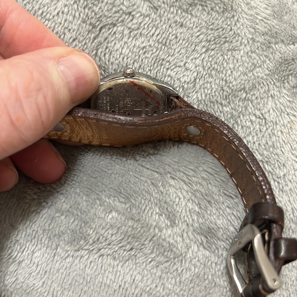 Fossil F2 leather band watch - Picture 15 of 15
